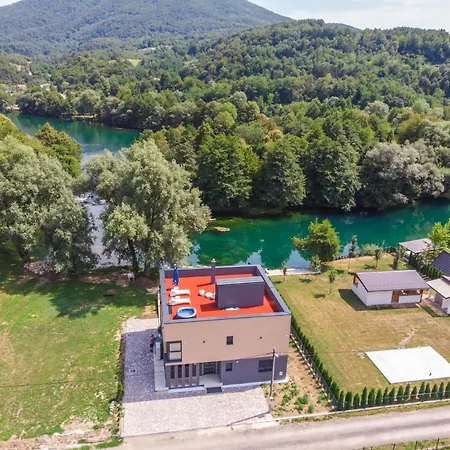 Lohovo Bukva Otoka (Bihac)