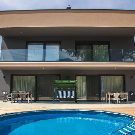 Villa Bukva *